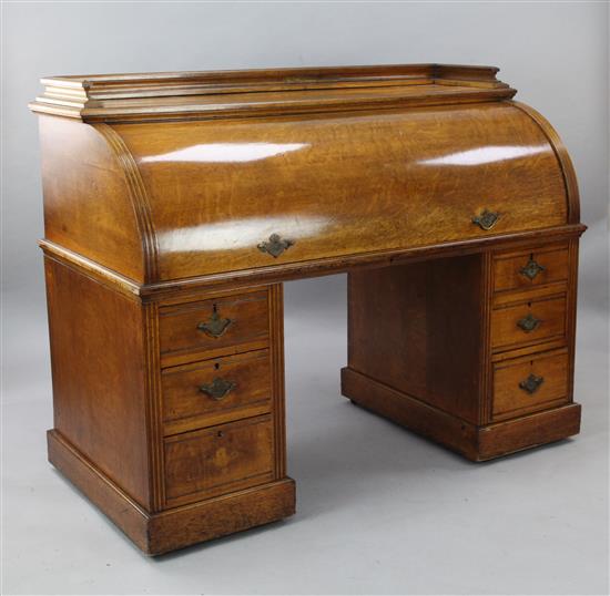 Victorian golden oak cylinder bureau(-)